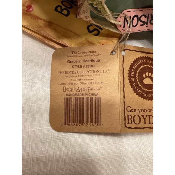 Boyd’s Bears Crumpleton’s Born to Shop Grace Z. Beartique Mixed Media Figure - Picture 9 of 12